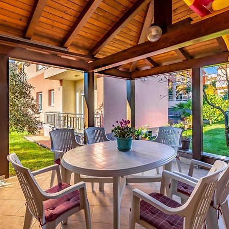 Istriensonne - Apartments Veruda Mit Grillterrasse Pola Esterno foto
