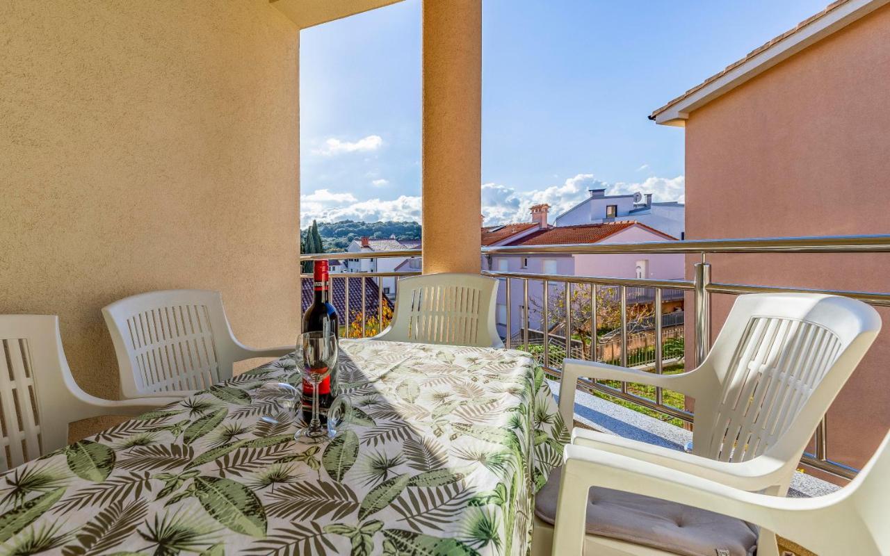 Istriensonne - Apartments Veruda Mit Grillterrasse Pola Esterno foto