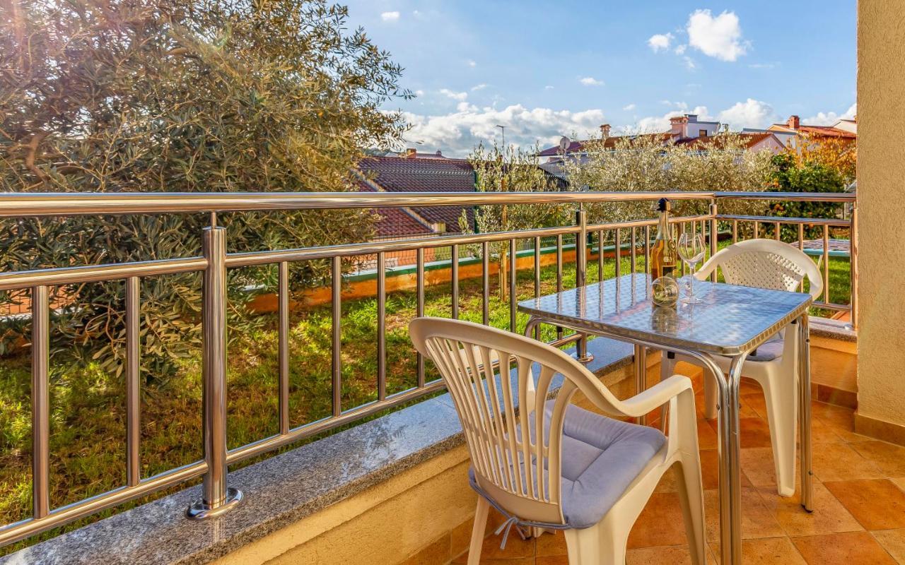 Istriensonne - Apartments Veruda Mit Grillterrasse Pola Esterno foto